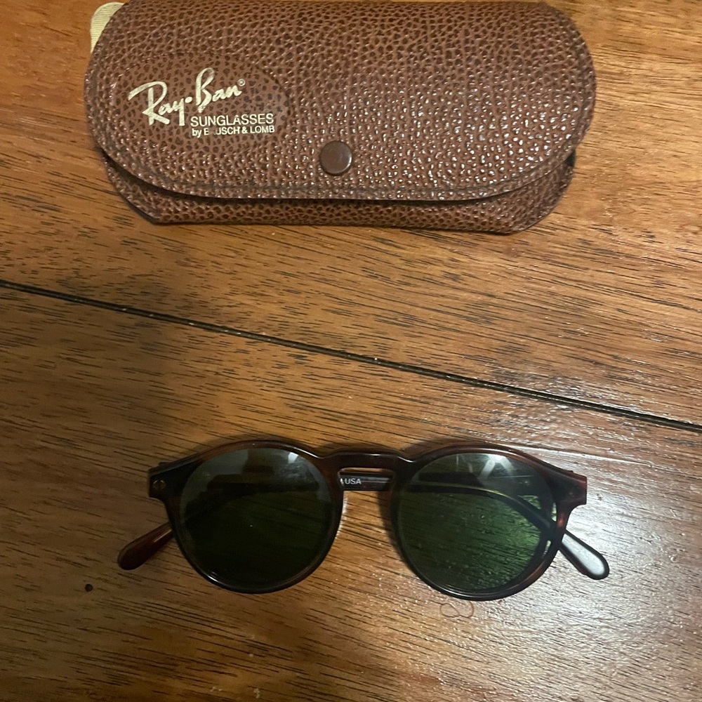 Ray-Ban Round Sunglasses in Tortoise Frame with Green Lenses